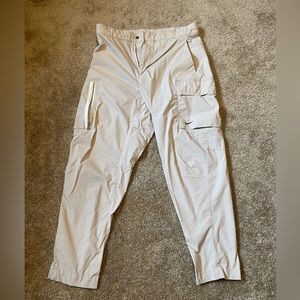 Nike cargo pants 68% cotton, 28% nylon, 4% spandex size medium